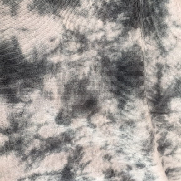 Billabong tyedye top w/open tie back & tiny alum. stud trim around armholes. Lg. - Picture 9 of 9